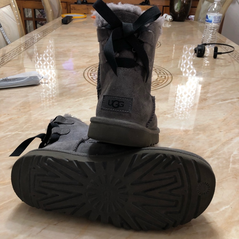 Ugg Bailey 6 - image 8